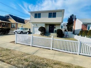 126 S Terrace Pl, Valley Stream, NY 11580