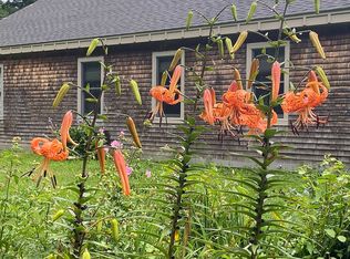 16 Curboy Rd, Sturbridge, MA 01566