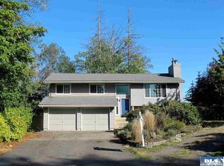 312 View Ridge Dr, Port Angeles, WA 98362