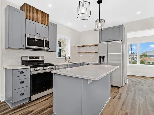 5312 N Luna Ave #2, Chicago, IL 60630