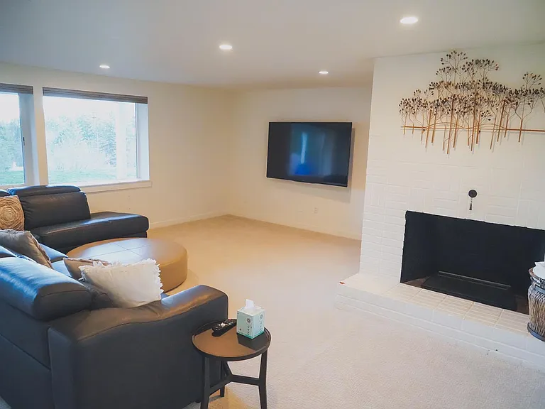 10050 SW 25th Ave — Photo 4