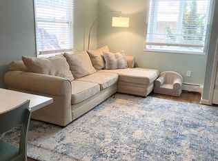 150 Beach 120th St, Rockaway Park, NY 11694