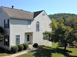 1 Village Dr, Schwenksville, PA 19473