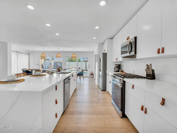 8614 E ROSE Lane, Scottsdale, AZ 85250