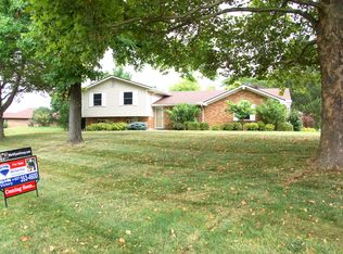 965 Ashcreek Dr, Dayton, OH 45458