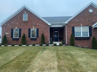 823 Shannon Dr, Crown Point, IN 46307