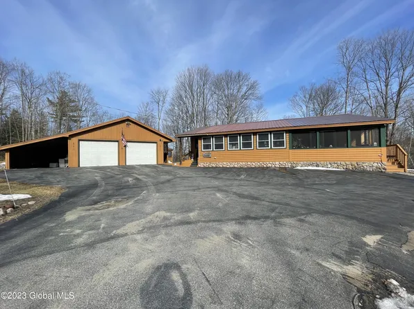 27 Henry Wescott Road, Warrensburg, NY 12885