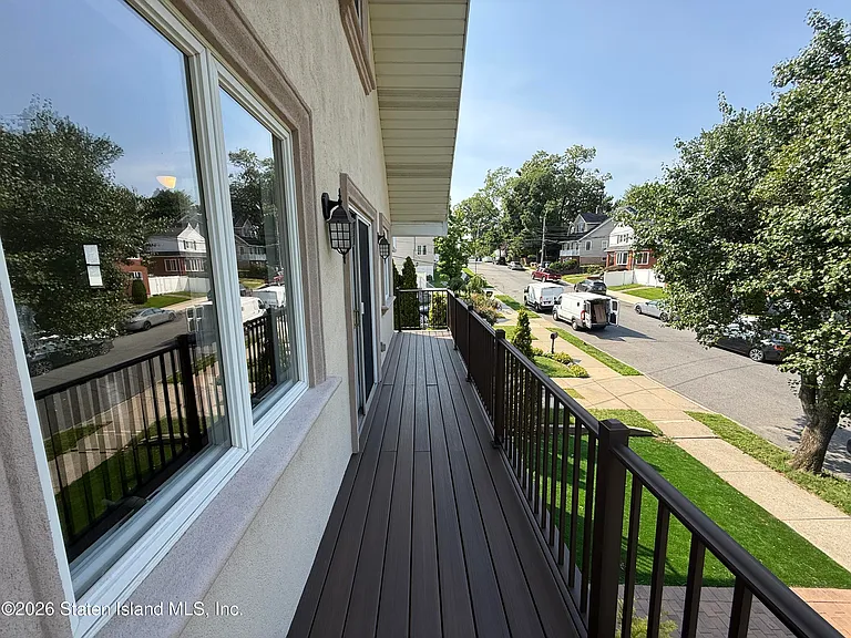 19 Hillcrest Ave — Photo 8