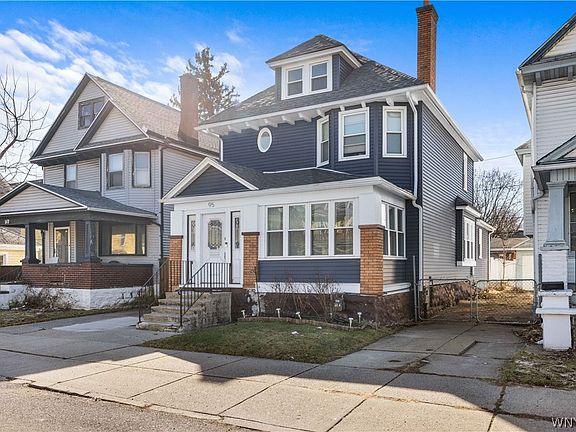 2nd image of 95 Beverly Rd