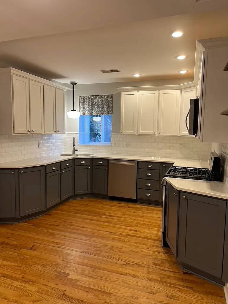 2 bed, 1200 sqft, $2,500 — Photo 2