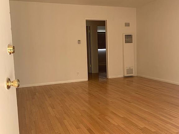 2nd image of 1134 10th St APT 3