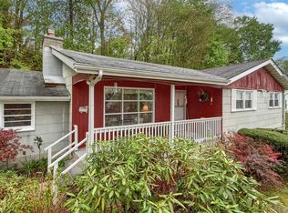 100 Lakeview Avenue, Valhalla, NY 10595