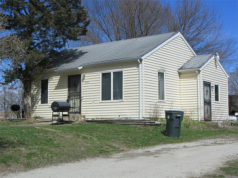 1st image of 2306 Plainview St