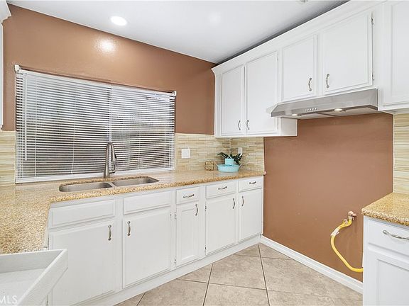 2nd image of 6897 Crest Ave