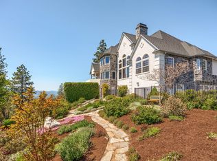 6430 Pine Ridge Dr, Medford, OR 97504