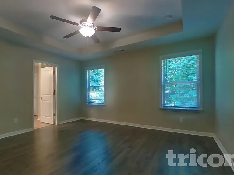 305 Knowles Pl — Photo 6