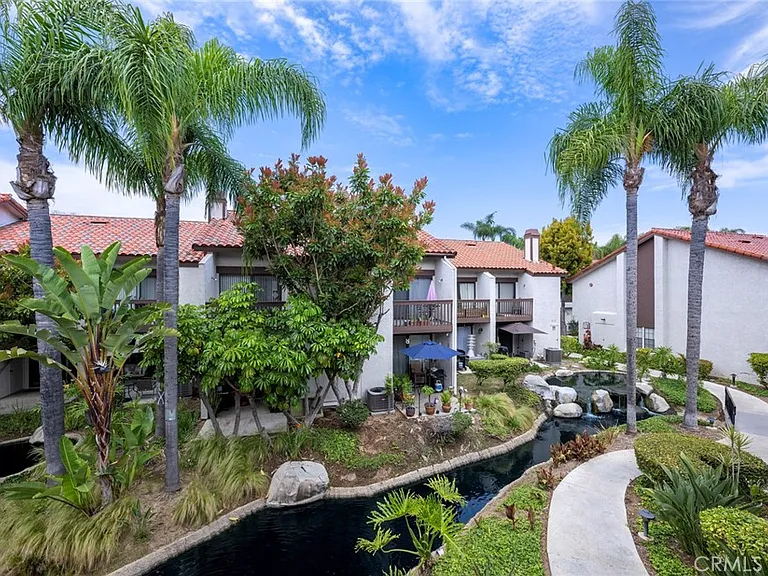 319 Molokai Dr — Photo 42