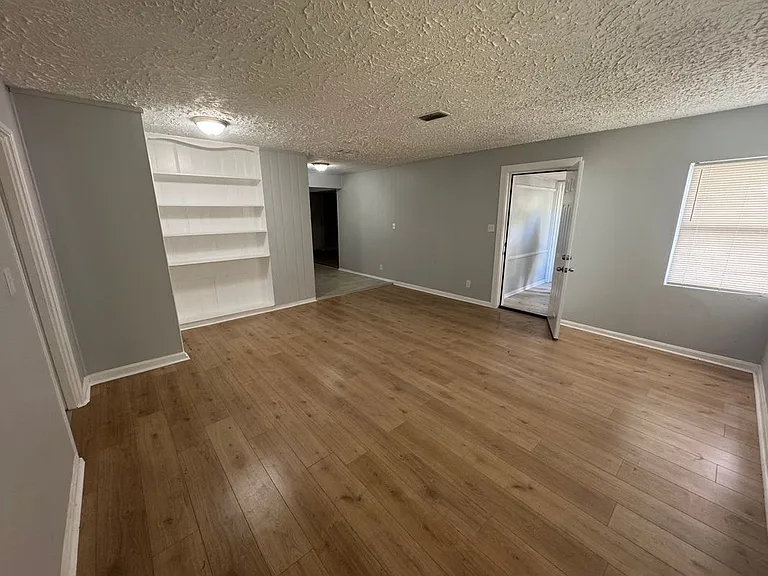 3828 Rosetree Dr — Photo 7
