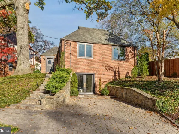 5543 29th St NW, Washington, DC 20015