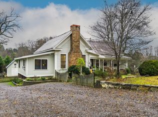 532 Harrisburg Rd, Sevierville, TN 37876