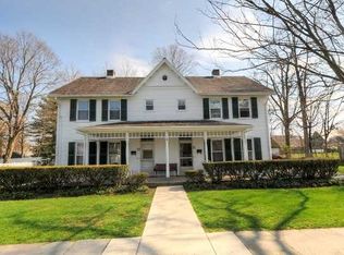 10 Chestnut St, Rhinebeck, NY 12572