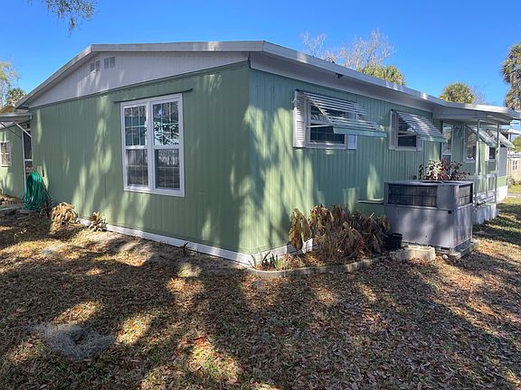 5th image of 221 Prince Dr