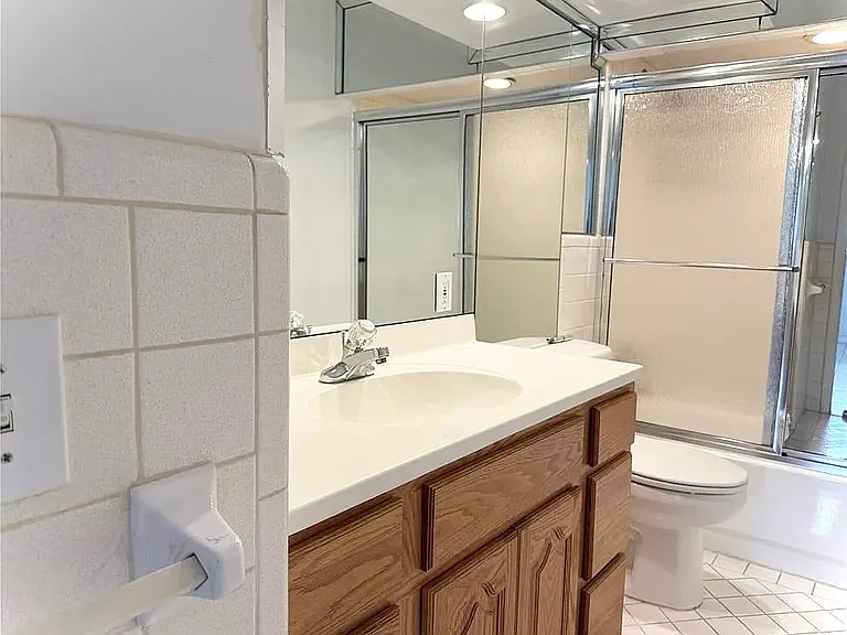 2175 NE 56th St #2175 — Photo 8