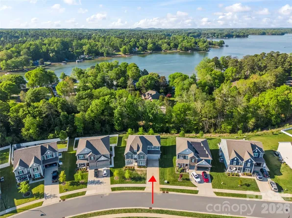 2491 Napa Ter, Lake Wylie, SC 29710