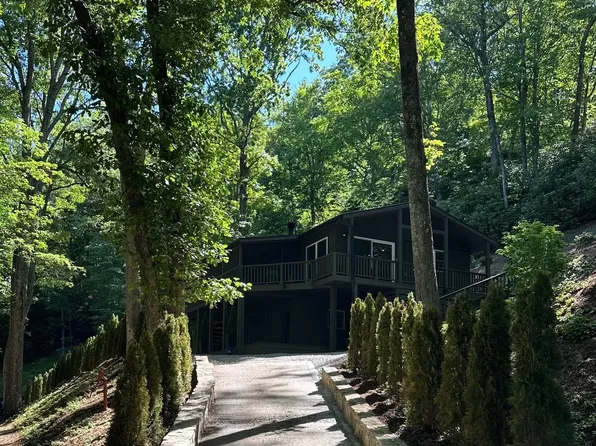 430 Bright Mountain Road, Cullowhee, NC 28723