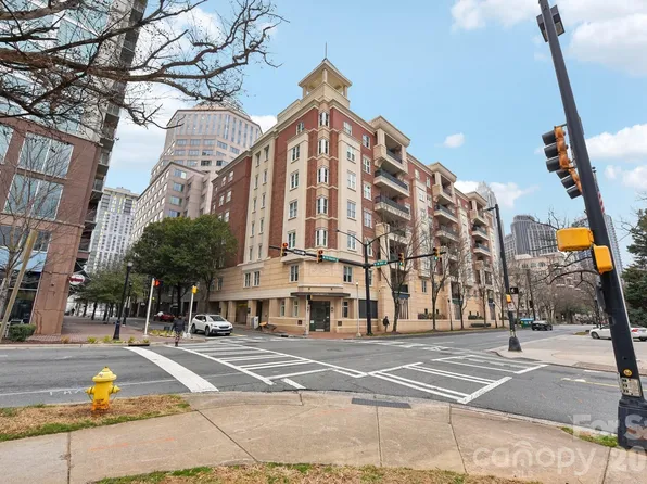 572 N Church St, Charlotte, NC 28202