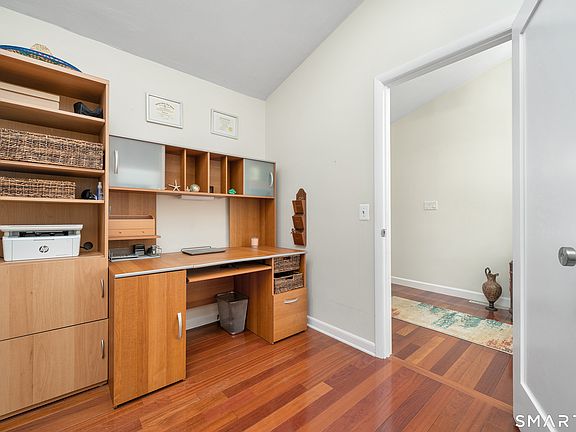 4th image of 125 Country Club Road