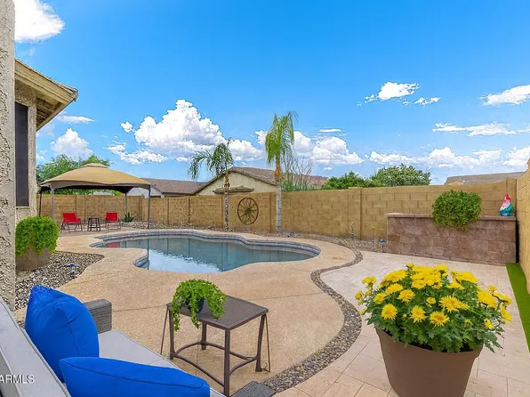 887 W HEREFORD Drive, San Tan Valley, AZ 85143