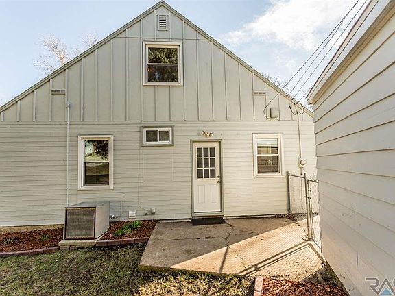 5th image of 1721 S Wayland Ave