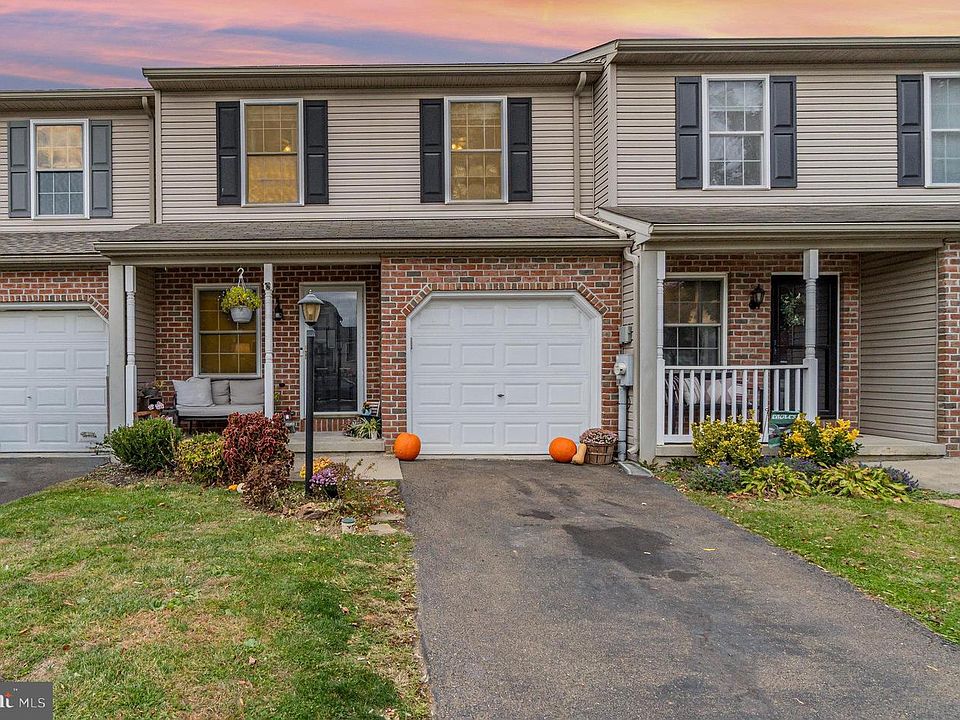 1st image of 261 Meadow Ln