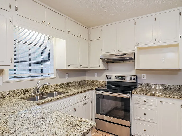 1019 River Stone Ct — Photo 8