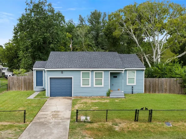 508 Azalea Dr, La Marque, TX 77568