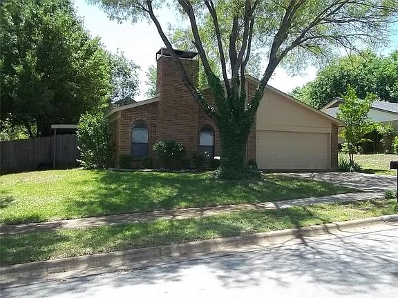 2nd image of 3700 Ravenhill Ln