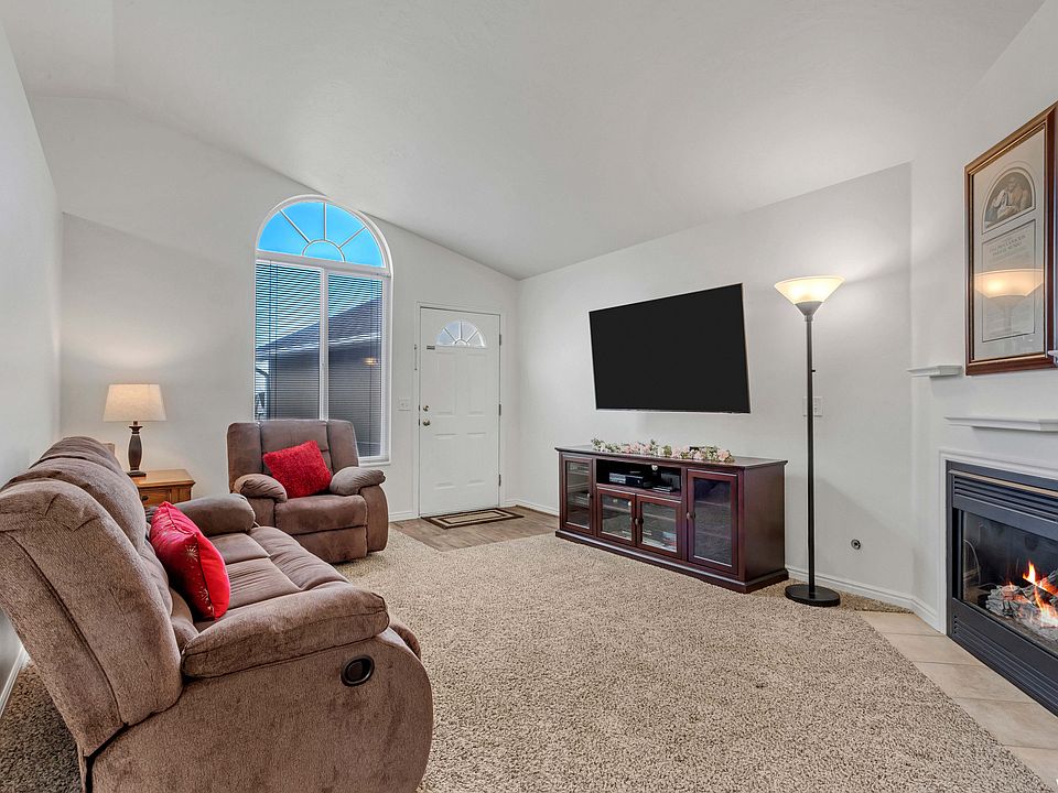 375 W Utah Dr, Grantsville, UT 84029 MLS 1872174 Zillow