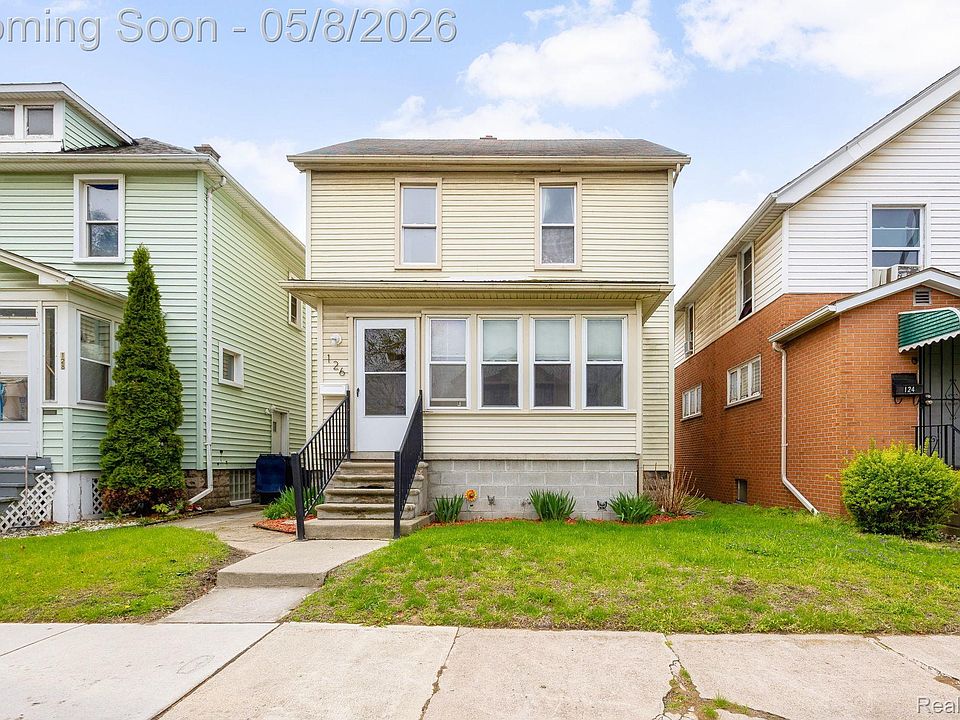 1st image of 126 E Henry St