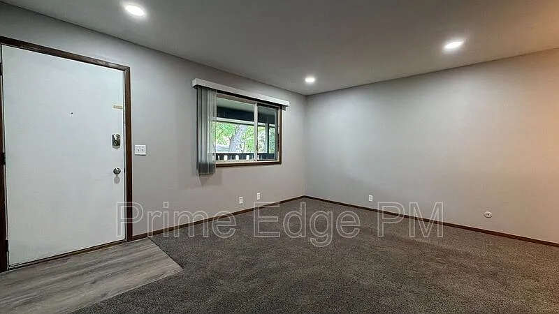 1 bed, 1.0 bath, 608 sqft, $875 — Photo 4