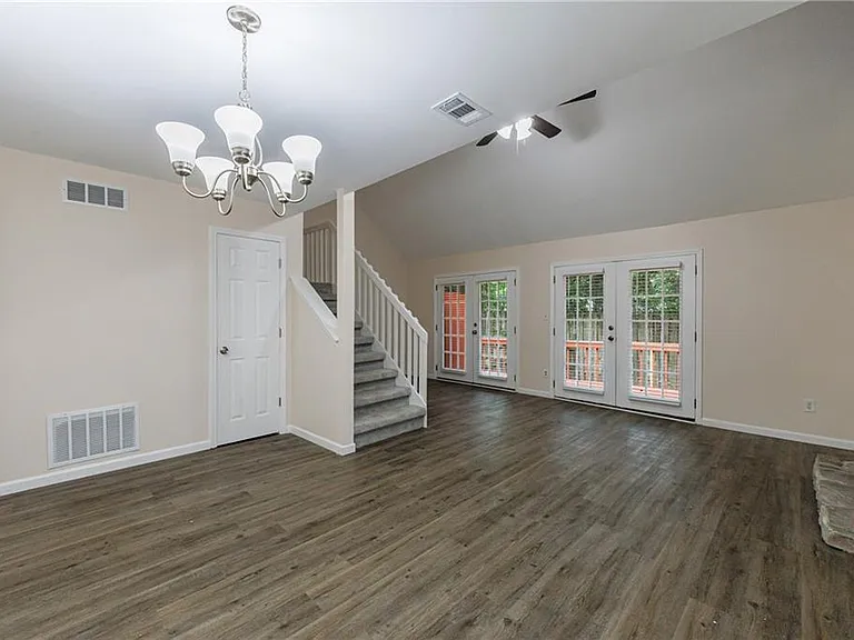 1248 Falling Water Dr SE — Photo 10