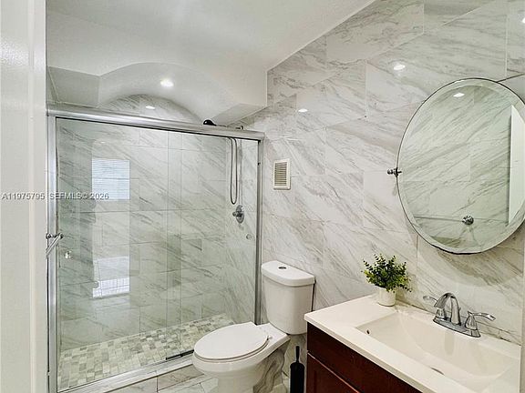 3rd image of 17255 SW 95th Ave APT 101