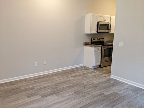 4th image of 45 & 51 Minerva St #45-302