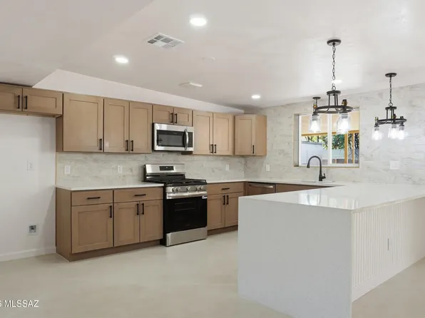 3304 E Bellevue St, Tucson, AZ 85716