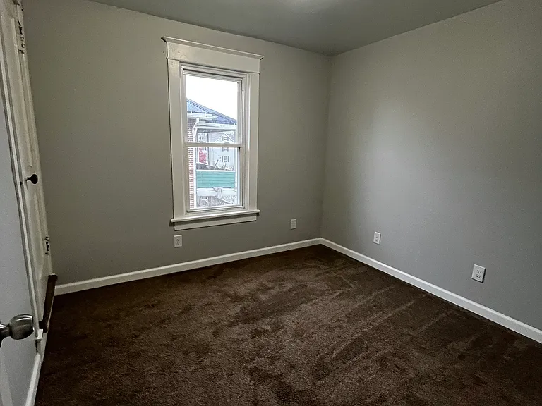 1113 Franklin St — Photo 7