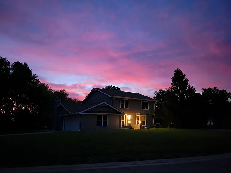 14810 E Castle Dr — Photo 32