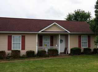 125 Bumpus Mill Rd, Oak Grove, KY 42262