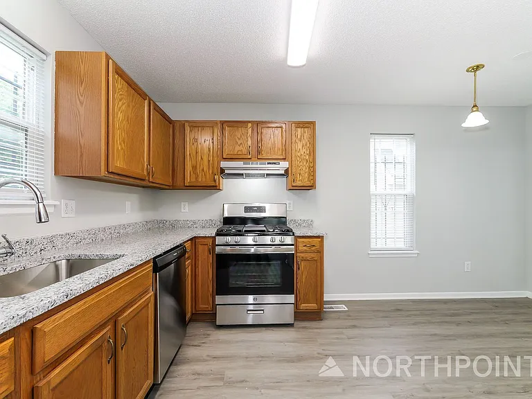 4211 Woodland Ave — Photo 6