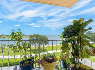 470 Executive Center Dr APT 4C, West Palm Beach, FL 33401