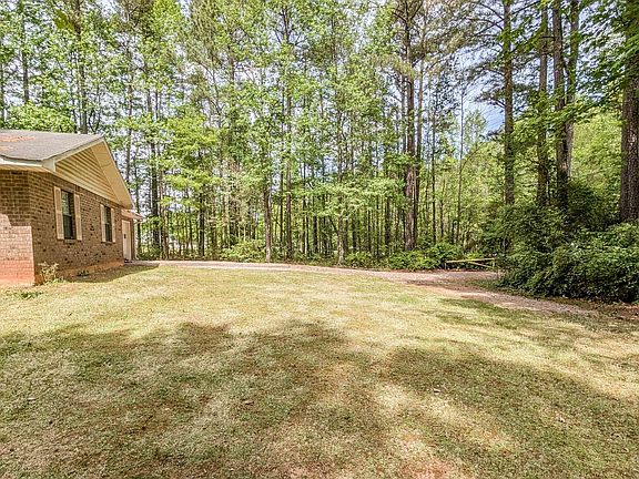 5th image of 7865 Hobgood Rd